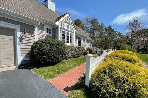 12 Hogan Dr, Mashpee, MA 02649 photo 3