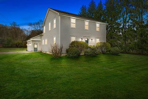 90 Greenwich, Ware, MA 01082 photo 1