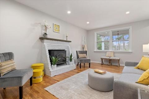 25 Mount St, Franklin, MA 02038 photo 11