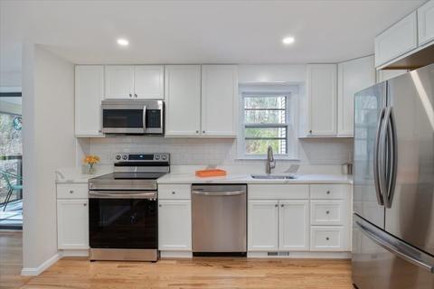 25 Mount St, Franklin, MA 02038 photo 17