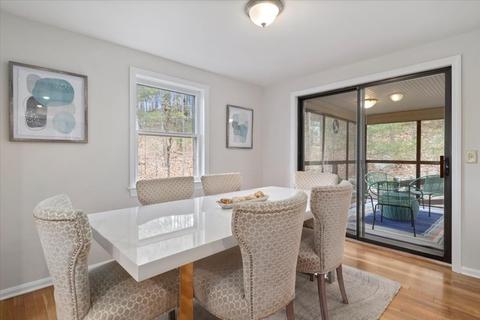 25 Mount St, Franklin, MA 02038 photo 19