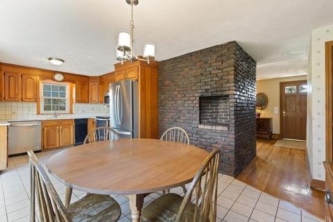 8 Wakefield St, Reading, MA 01867 photo 13