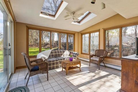 8 Wakefield St, Reading, MA 01867 photo 8