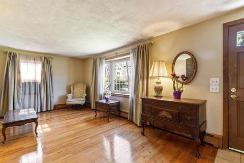 8 Wakefield St, Reading, MA 01867 photo 7