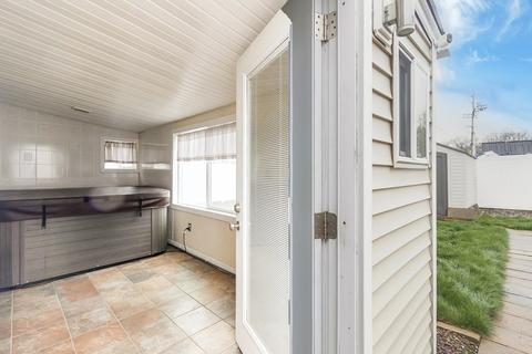 11 Watling St, Springfield, MA 01104 photo 22