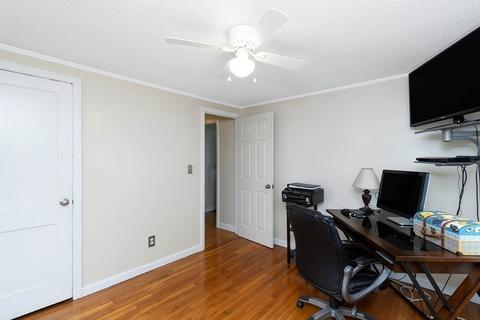 11 Watling St, Springfield, MA 01104 photo 11