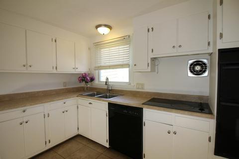 185 Louis Rd, Springfield, MA 01118 photo 5