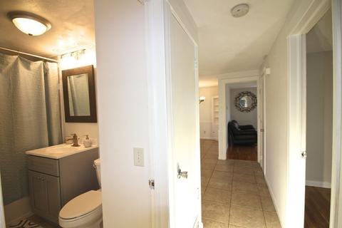 185 Louis Rd, Springfield, MA 01118 photo 8
