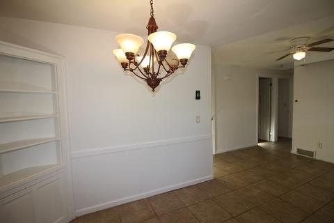 185 Louis Rd, Springfield, MA 01118 photo 12