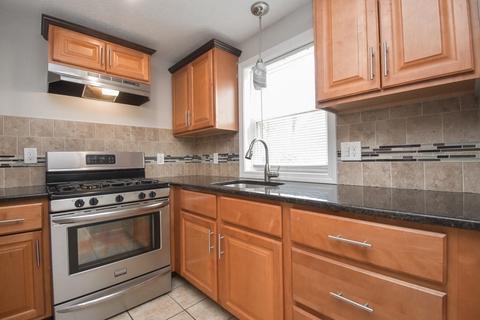 125 Granger St, Springfield, MA 01119 photo 9