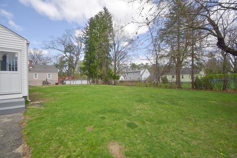 125 Granger St, Springfield, MA 01119 photo 3