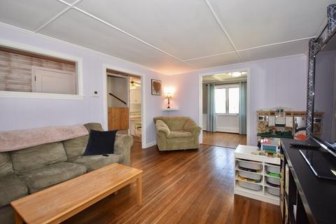 2 Maple St, Bourne, MA 02532 photo 4