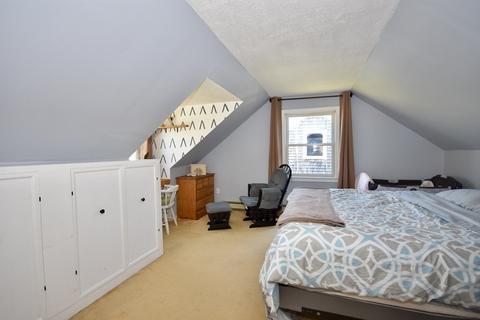 2 Maple St, Bourne, MA 02532 photo 9