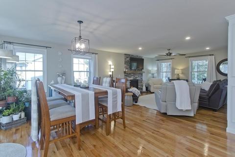 136 Barrington Dr, Springfield, MA 01129 photo 6
