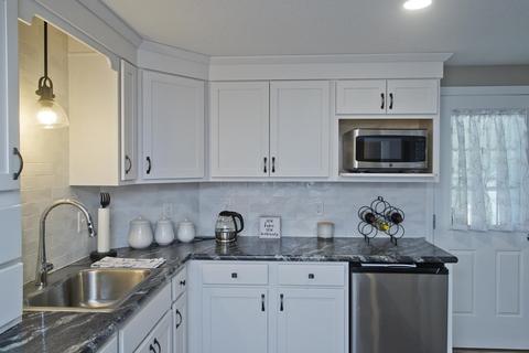 136 Barrington Dr, Springfield, MA 01129 photo 30
