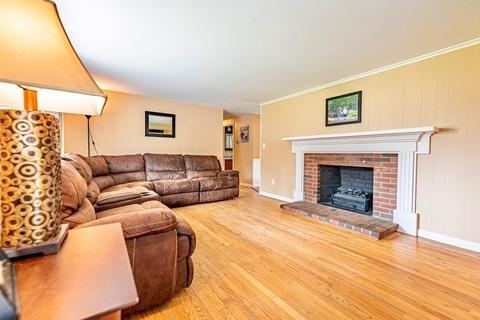 1433 Pine St, Dighton, MA 02715 photo 6