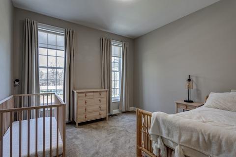 14 N Main St, Upton, MA 01568 photo 18