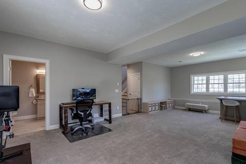 14 N Main St, Upton, MA 01568 photo 25