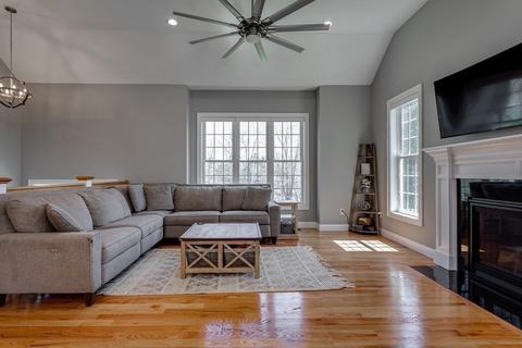 14 N Main St, Upton, MA 01568 photo 13