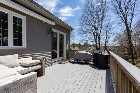 14 N Main St, Upton, MA 01568 photo 5