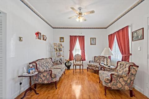 139 Middle St, Fall River, MA 02724 photo 2