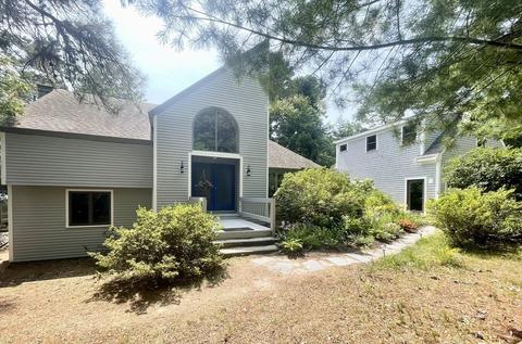 87 Tracey Rd, Barnstable, MA 02635 photo 3