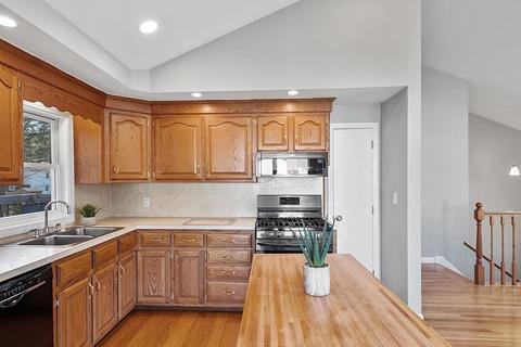 8 Haskell Rd, Pepperell, MA 01463 photo 14