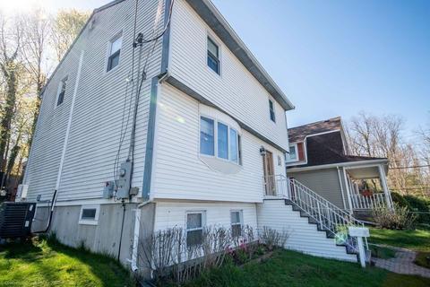 2543 N Main St, Fall River, MA 02720 photo 3