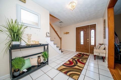 2543 N Main St, Fall River, MA 02720 photo 9