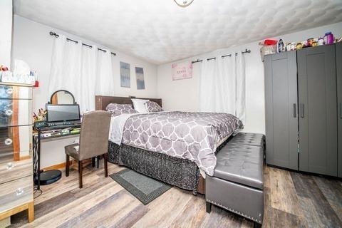 2543 N Main St, Fall River, MA 02720 photo 19