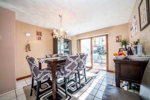 2543 N Main St, Fall River, MA 02720 photo 11