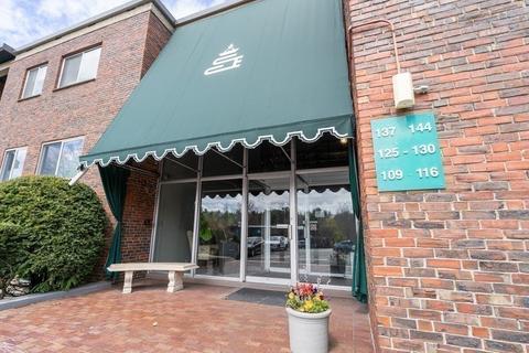 1204 Greendale Ave #109, Needham, MA 02492 photo 16