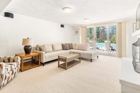 180 Standish Rd, Needham, MA 02492 photo 26