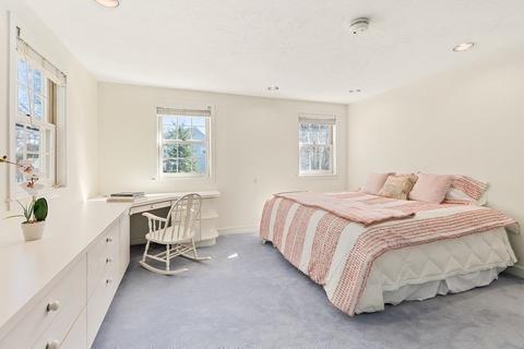 180 Standish Rd, Needham, MA 02492 photo 23
