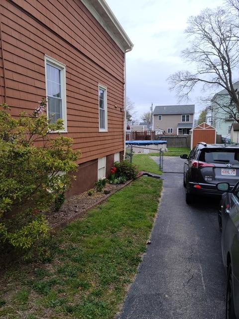 170 Barlow St, Fall River, MA 02723 photo 4