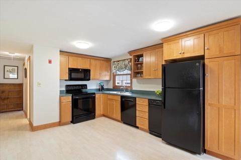176 Tower St, Dedham, MA 02026 photo 9