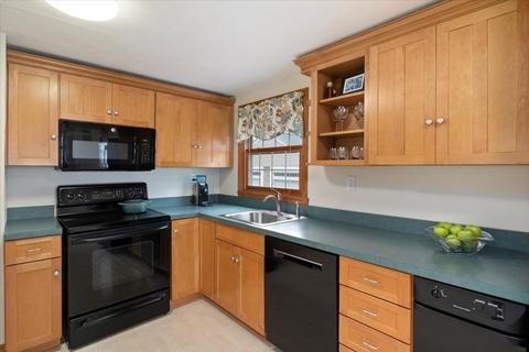 176 Tower St, Dedham, MA 02026 photo 11