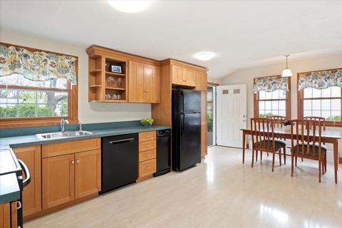 176 Tower St, Dedham, MA 02026 photo 10