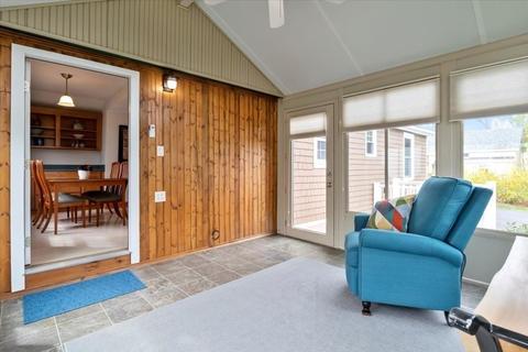 176 Tower St, Dedham, MA 02026 photo 18