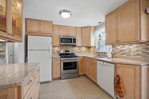 51 Forest Park Rd, Dracut, MA 01826 photo 11