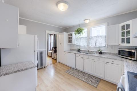 29 Collins St, Worcester, MA 01606 photo 16