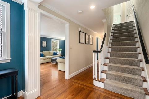 28 Elm St, Canton, MA 02021 photo 4