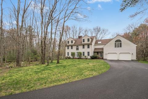 139 South St, Upton, MA 01568 photo 1