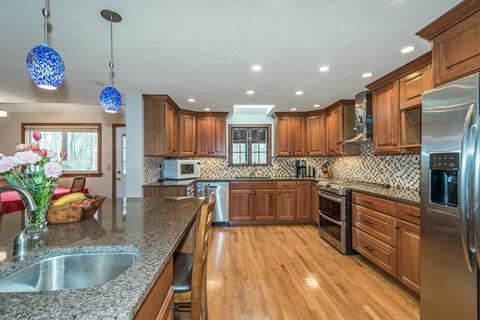 139 South St, Upton, MA 01568 photo 12