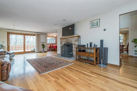139 South St, Upton, MA 01568 photo 7