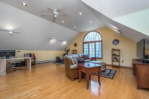 139 South St, Upton, MA 01568 photo 18