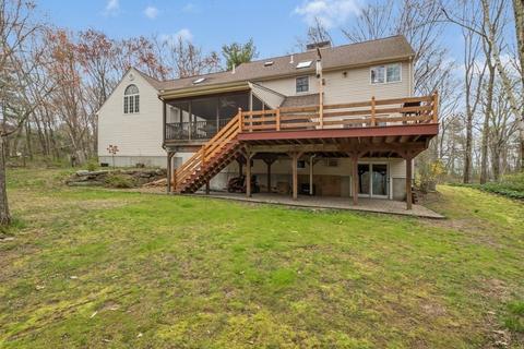 139 South St, Upton, MA 01568 photo 39