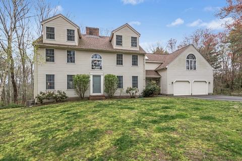 139 South St, Upton, MA 01568 photo 4