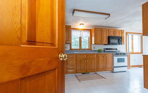 3 Eleanor Ave, Beverly, MA 01915 photo 9