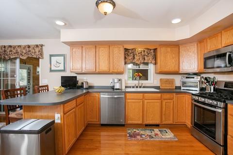 34 Mayflower Ridge Dr, Wareham, MA 02571 photo 6